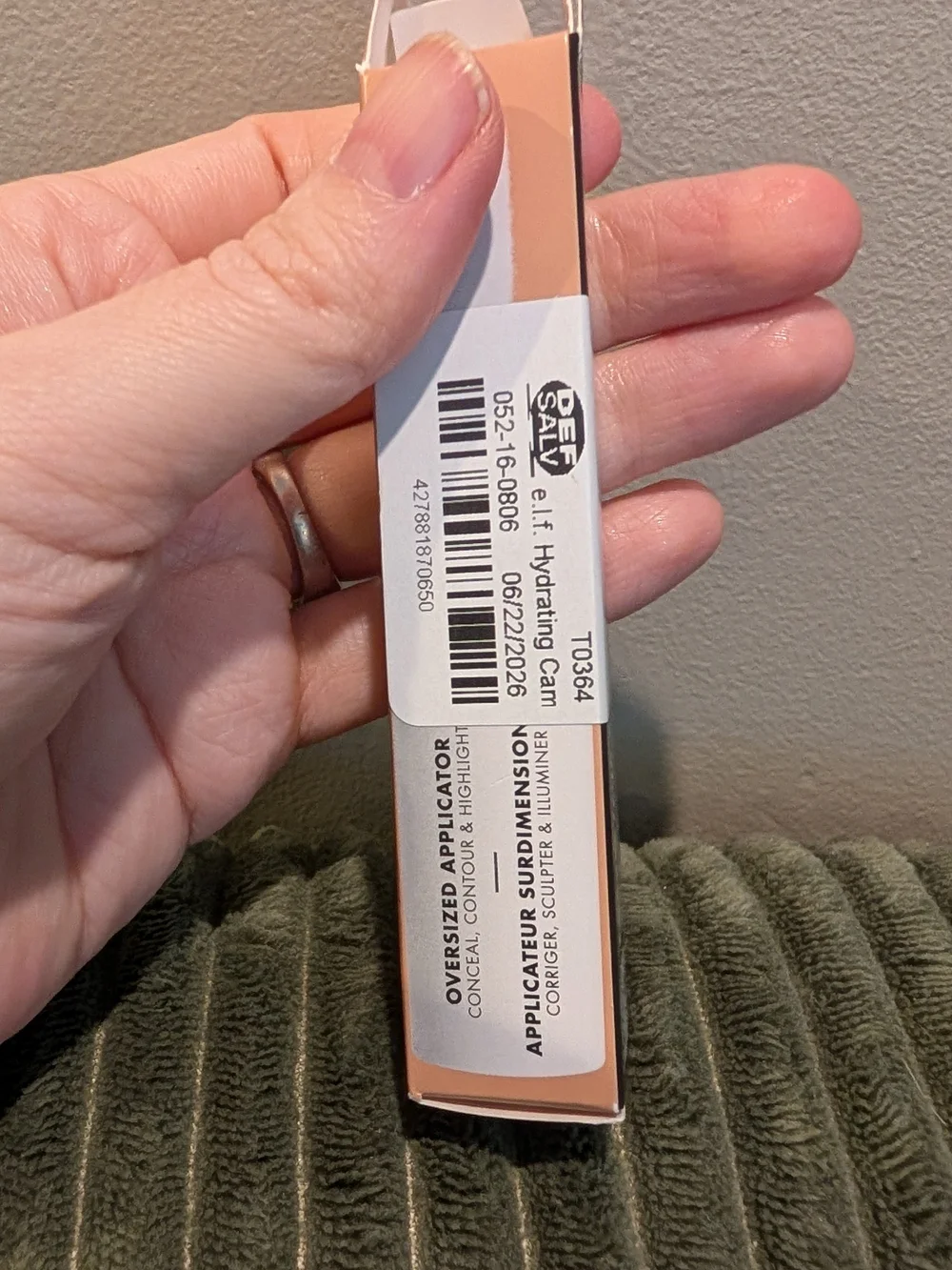 ELF Hydrating Camo Concealer - Light Peach